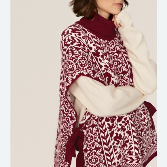 LA DoubleJ Red and White Patterned Cowl Sweater poncho - Picture 2 of 5